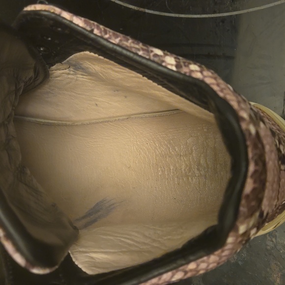 Rag & Bone size 8 Hightop Sneakers - Picture 6 of 6